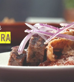 Chilaquiles con Salsa de Morita y Arrachera