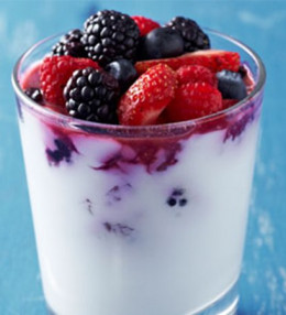 Compota de frutos rojos sabor vainilla y cítricos con yogurt