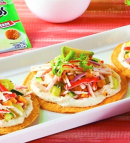 Tostadas de surimi con elotes asados