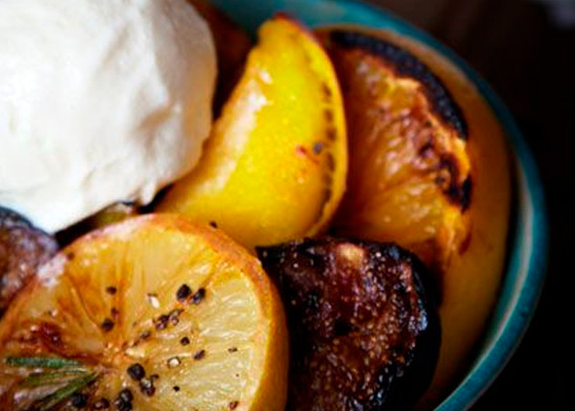 Postre de Frutas a la Parrilla con Chía